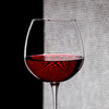 Resveratrol und Longevity: Wie der Pflanzenstoff die Langlebigkeit beeinflussen kann