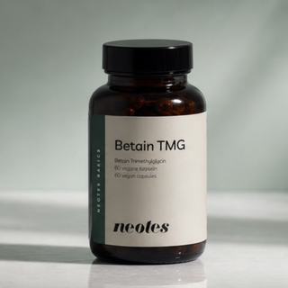 neotes betaine TMG capsules in an amber glass bottle with a white label as a product photo