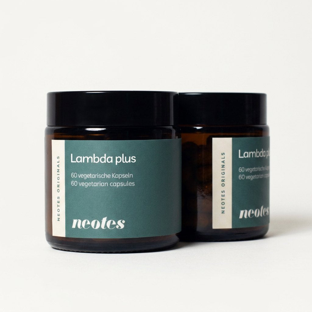 Zwei Tiegel Lambda plus als 30-Tage-Routine