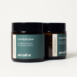 Zwei Tiegel Lambda plus als 30-Tage-Routine