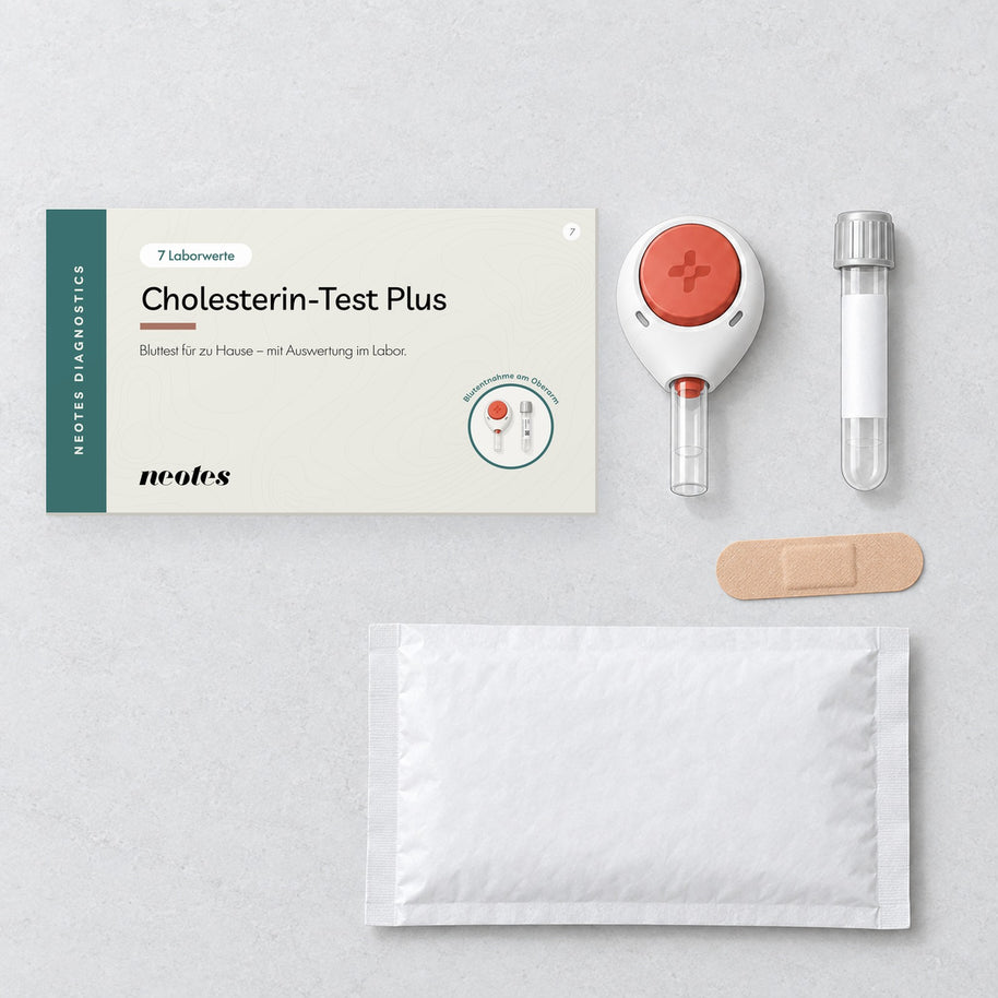 Cholesterin-Test Plus Testkit mit Tasso-System, Probengefäß, Pflaster und Rückversandbeutel